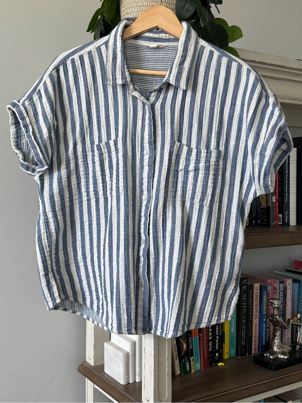 Lucky Brand Women’s Blue White Striped Button Down Shirt Size L